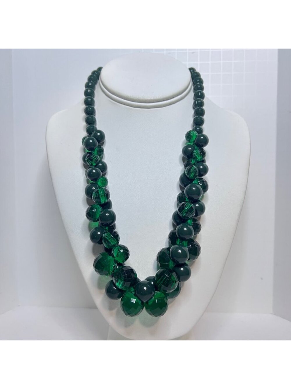 Green Acrylic Beaded Statement Necklace (6399) - Picture 1 of 7